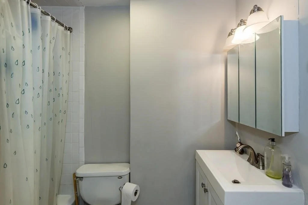 3 bed, 1 bath apartment for rent at 43 Park Vale Ave Unit 8, Allston — photo 8 of 8