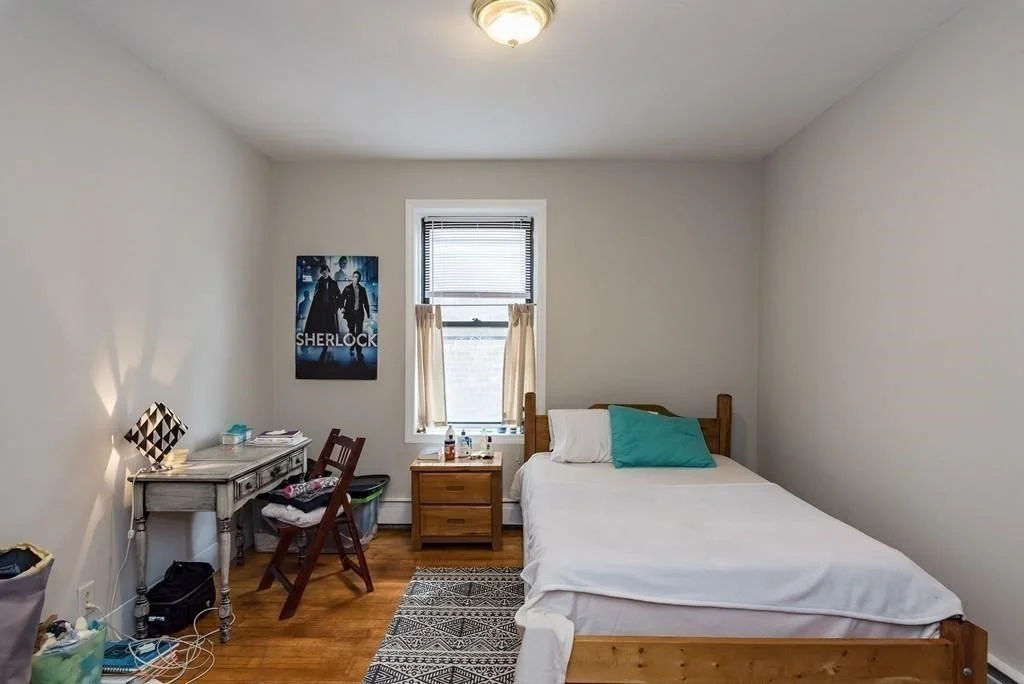 3 bed, 1 bath apartment for rent at 43 Park Vale Ave Unit 8, Allston — photo 3 of 8