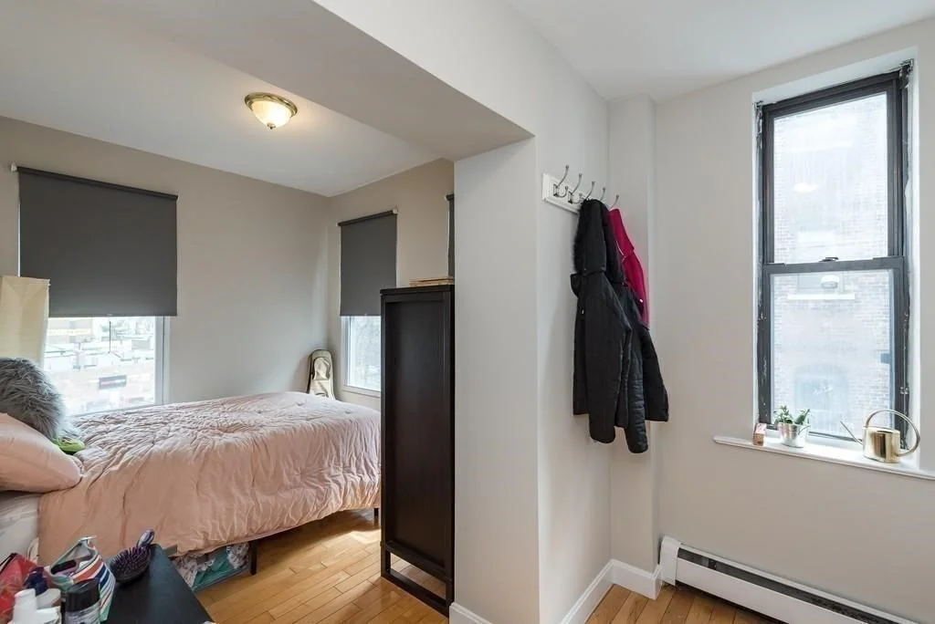 3 bed, 1 bath apartment for rent at 43 Park Vale Ave Unit 8, Allston — photo 6 of 8