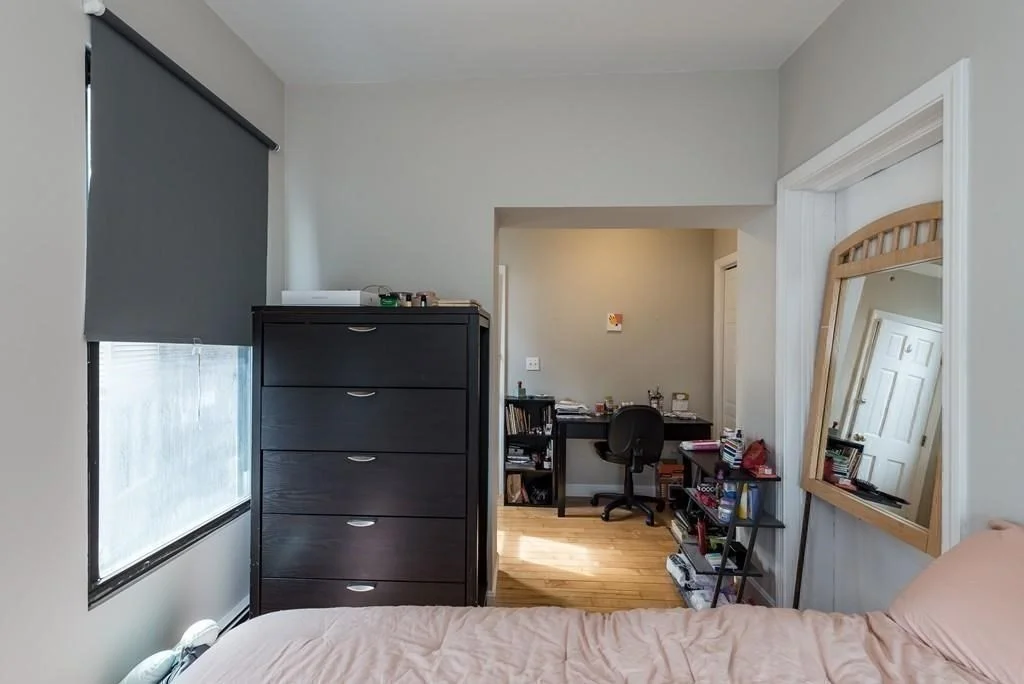3 bed, 1 bath apartment for rent at 43 Park Vale Ave Unit 8a, Allston — photo 4 of 8