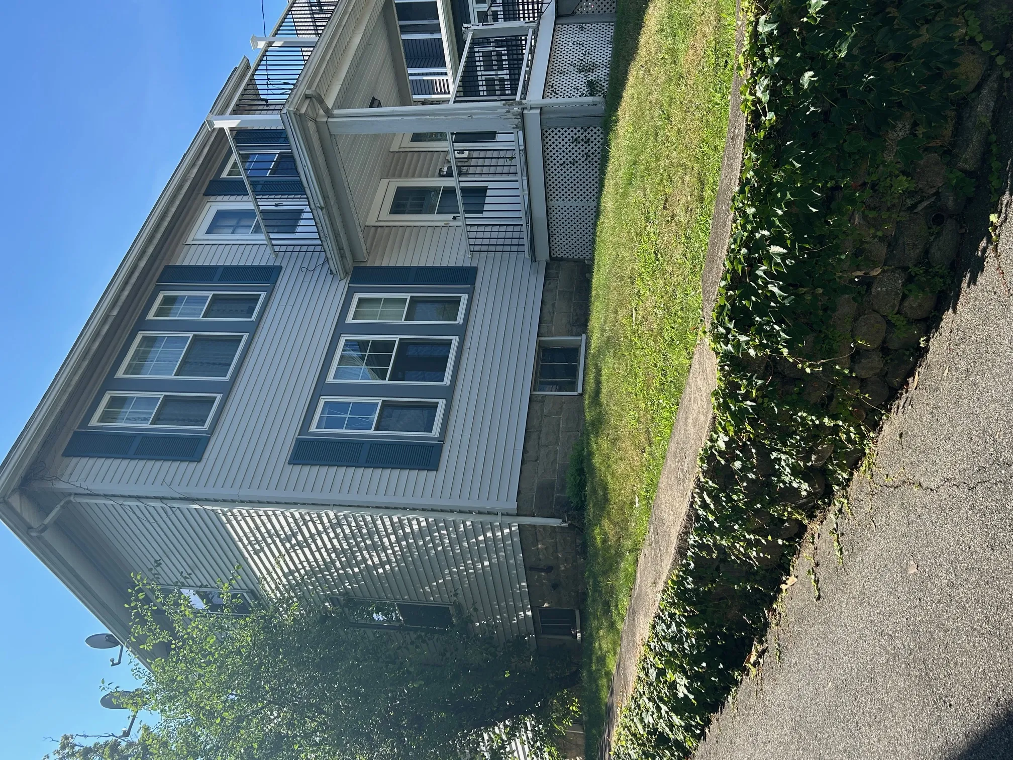 2 bed, 1 bath apartment for rent at 43 Pequossette St Unit 1, Hunnewell Hill — photo 3 of 13