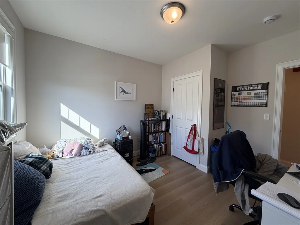 3 bed, 2 bath apartment for rent at 43 Pitman St Unit 302, Spring Hill — photo 9 of 14