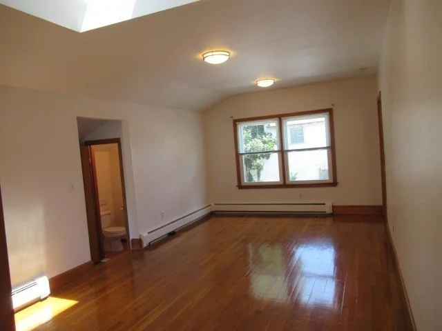 2 bed, 1 bath apartment for rent at 43 Pleasant St Unit R2, Gloucester — photo 4 of 22