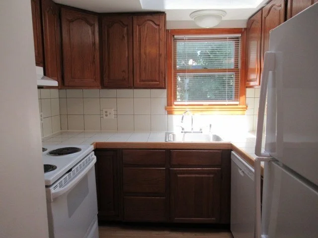 2 bed, 1 bath apartment for rent at 43 Pleasant St Unit R2, Gloucester — photo 8 of 22