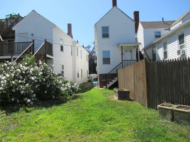 2 bed, 1 bath apartment for rent at 43 Pleasant St Unit R2, Gloucester — photo 22 of 22