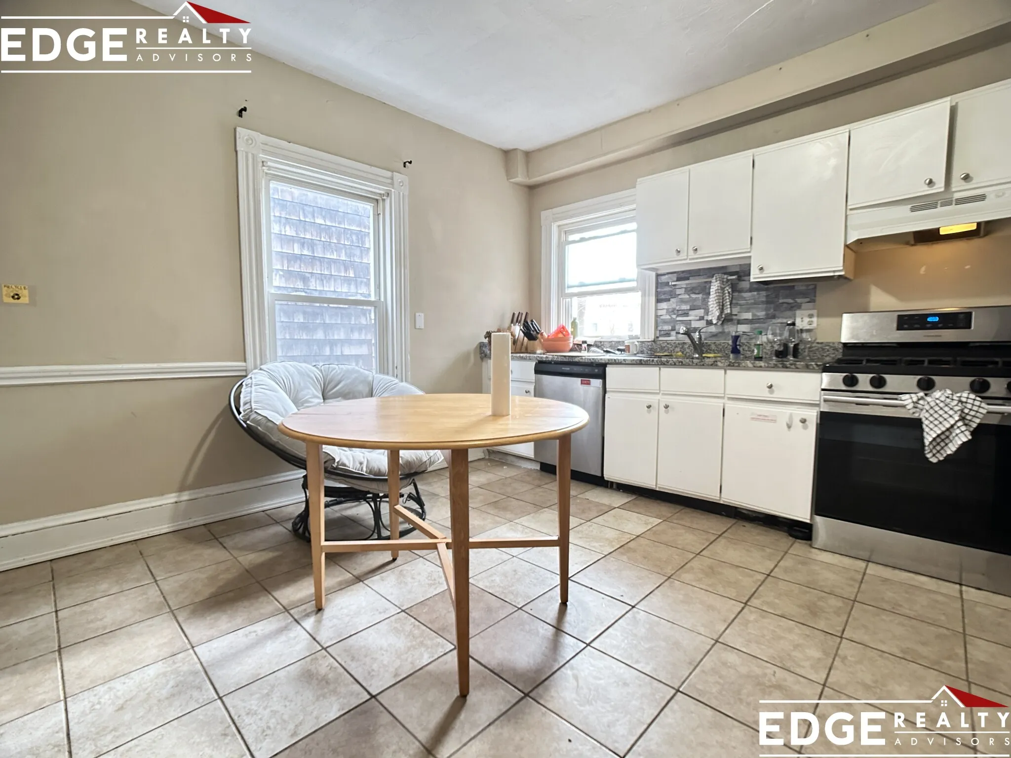5 bed, 3 bath apartment for rent at 43 Pratt St Unit 2, Allston — photo 2 of 10