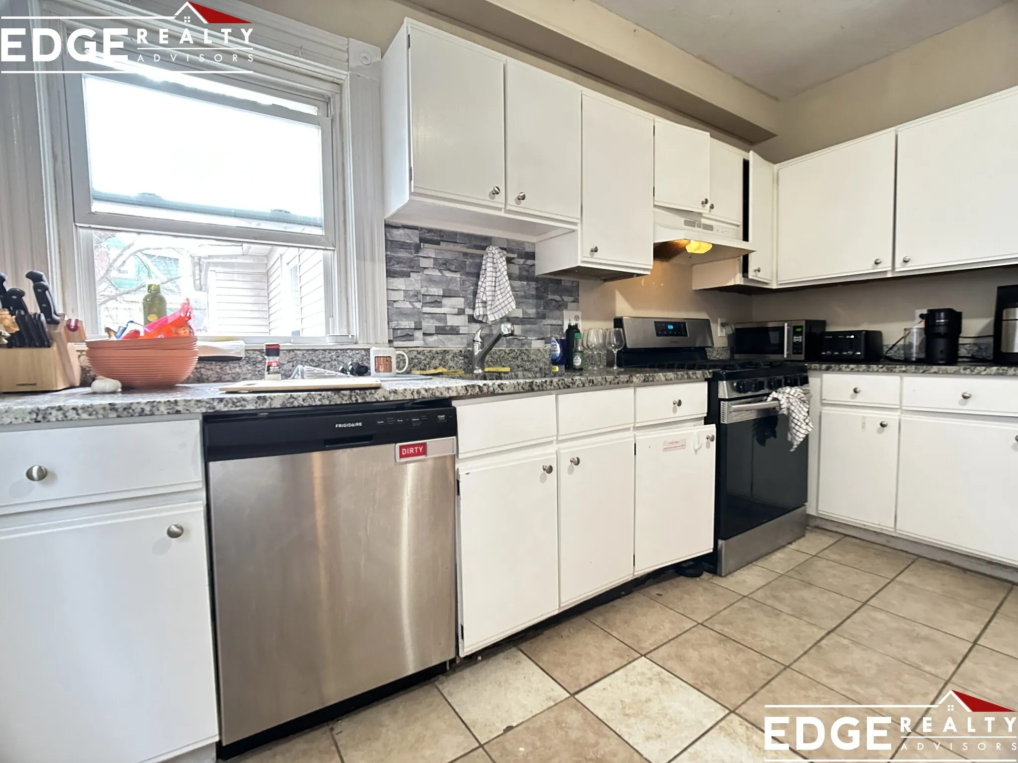 5 bed, 3 bath apartment for rent at 43 Pratt St Unit 2, Allston — photo 1 of 10