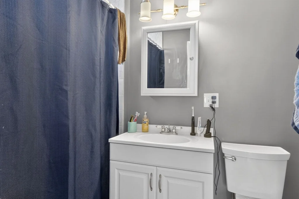 2 bed, 1 bath apartment for rent at 43 Prescott St Unit 2, Everett — photo 7 of 15