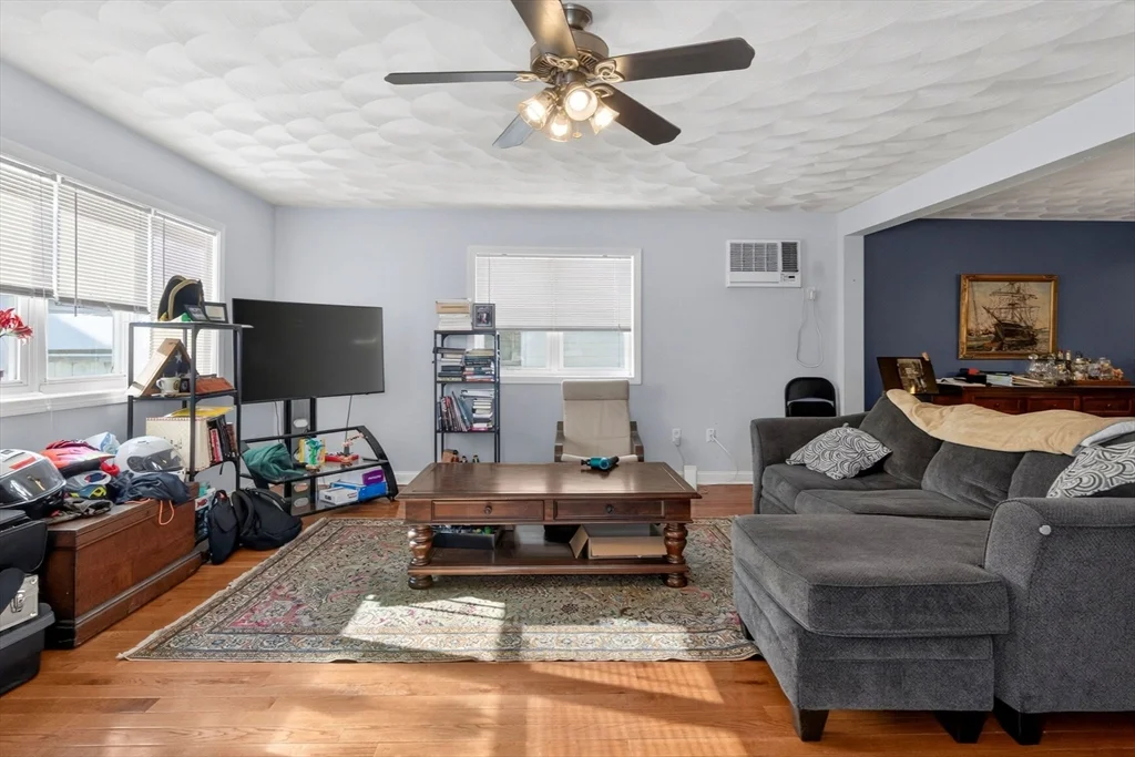 2 bed, 1 bath apartment for rent at 43 Prescott St Unit 2, Everett — photo 2 of 15