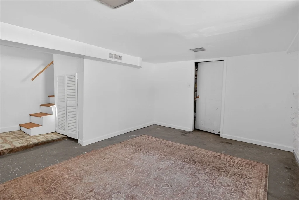 2 bed, 1 bath apartment for rent at 43 Prescott St Unit 2, Everett — photo 13 of 15