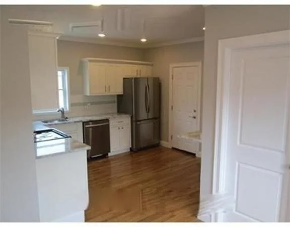 2 bed, 1 bath apartment for rent at 43 Rogers Unit 3, South Boston — photo 6 of 12