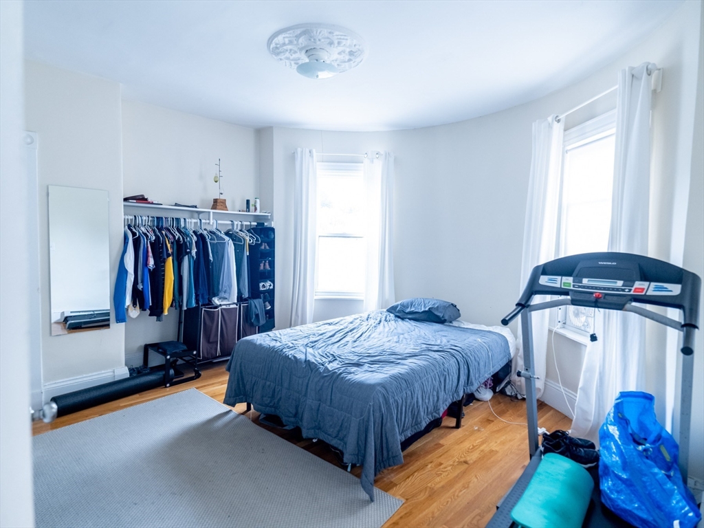 2 bed, 1 bath apartment for rent at 43 School St Unit 3, Jamaica Plain — photo 3 of 15