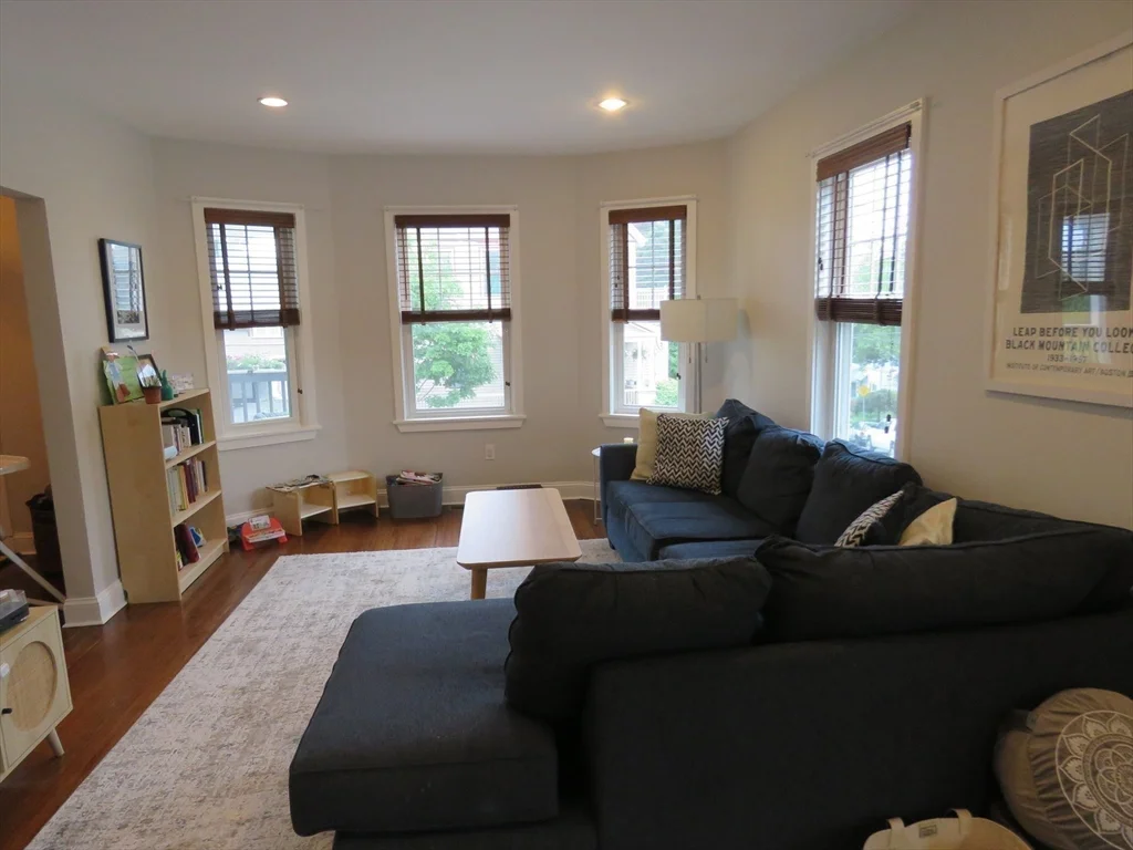 2 bed, 1 bath apartment for rent at 43 Sherwood St Unit 1, Roslindale — photo 11 of 24