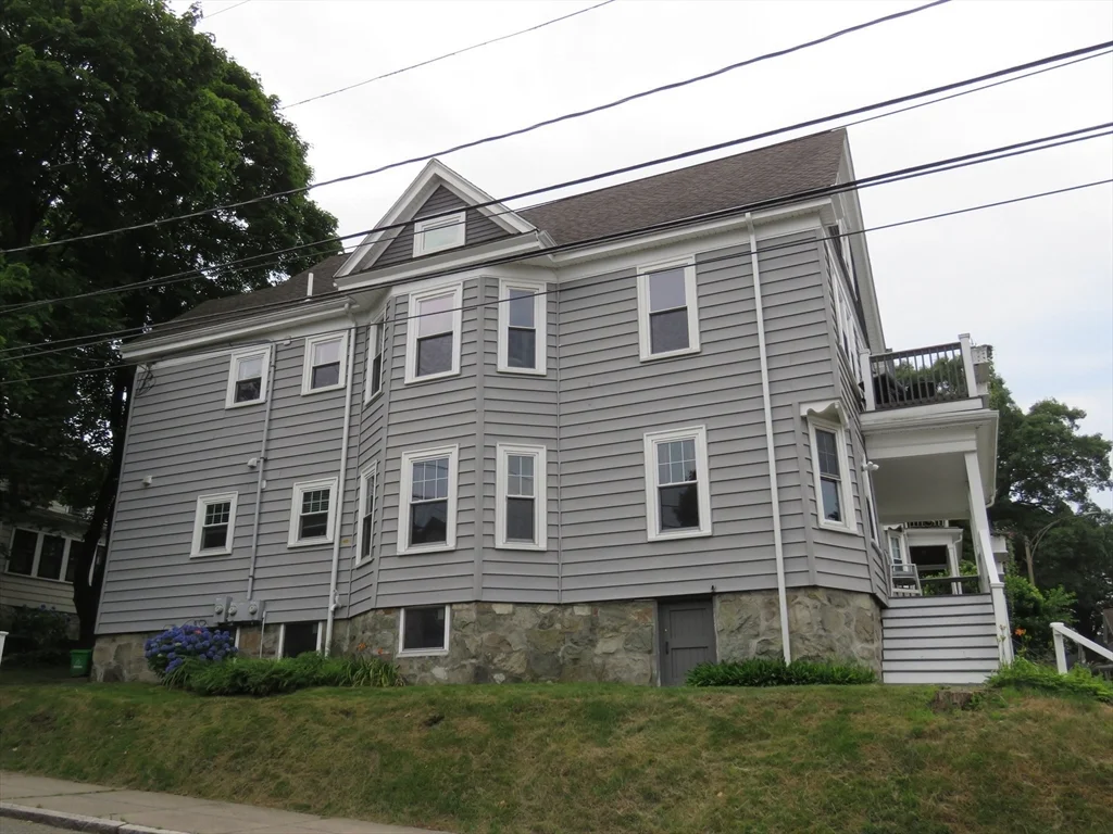 2 bed, 1 bath apartment for rent at 43 Sherwood St Unit 1, Roslindale — photo 3 of 24