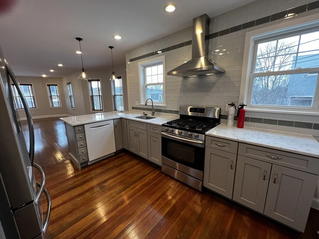 2 bed, 1 bath apartment for rent at 43 Sherwood St Unit 1, Roslindale — photo 4 of 24