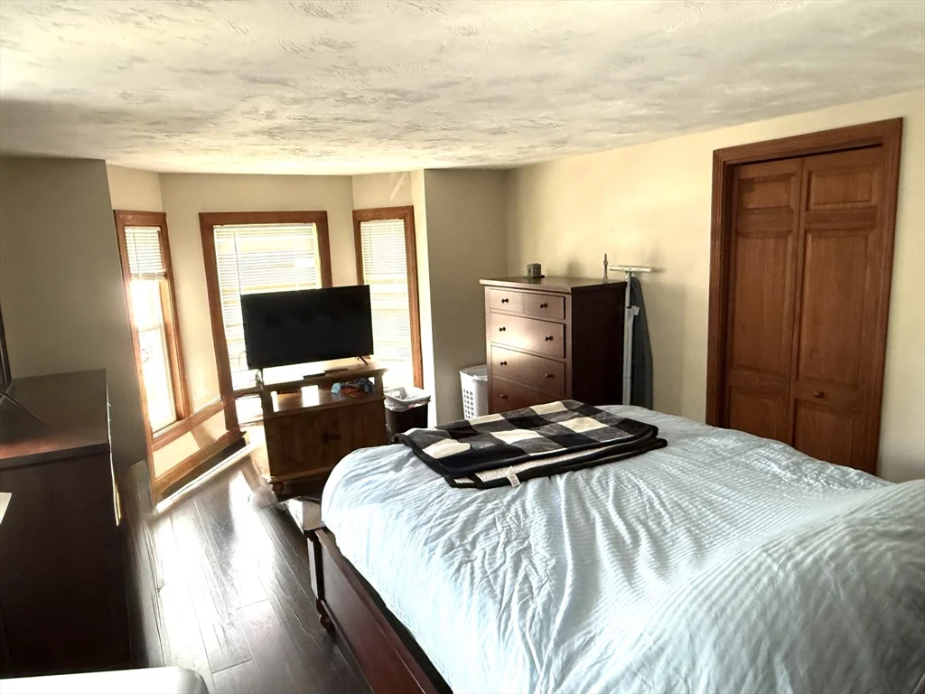 3 bed, 1 bath apartment for rent at 43 South St Unit B, Barre — photo 19 of 25