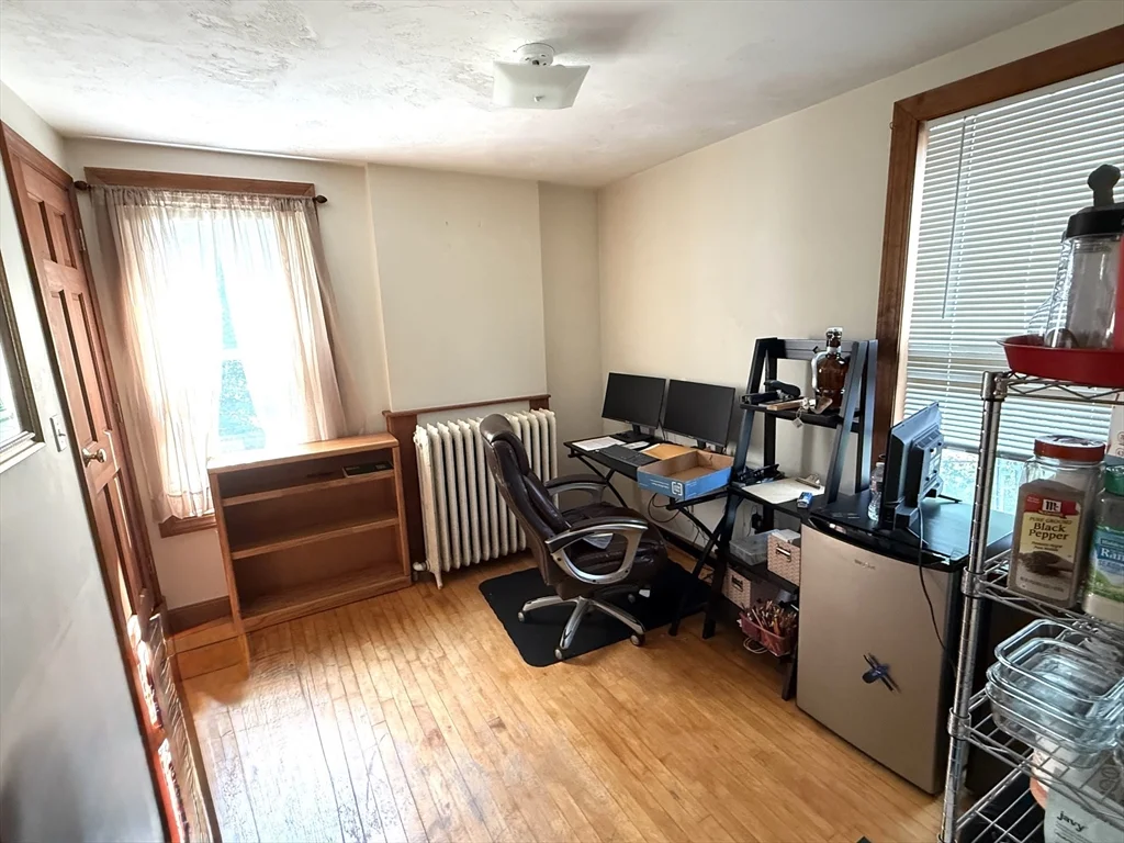 3 bed, 1 bath apartment for rent at 43 South St Unit B, Barre — photo 17 of 25
