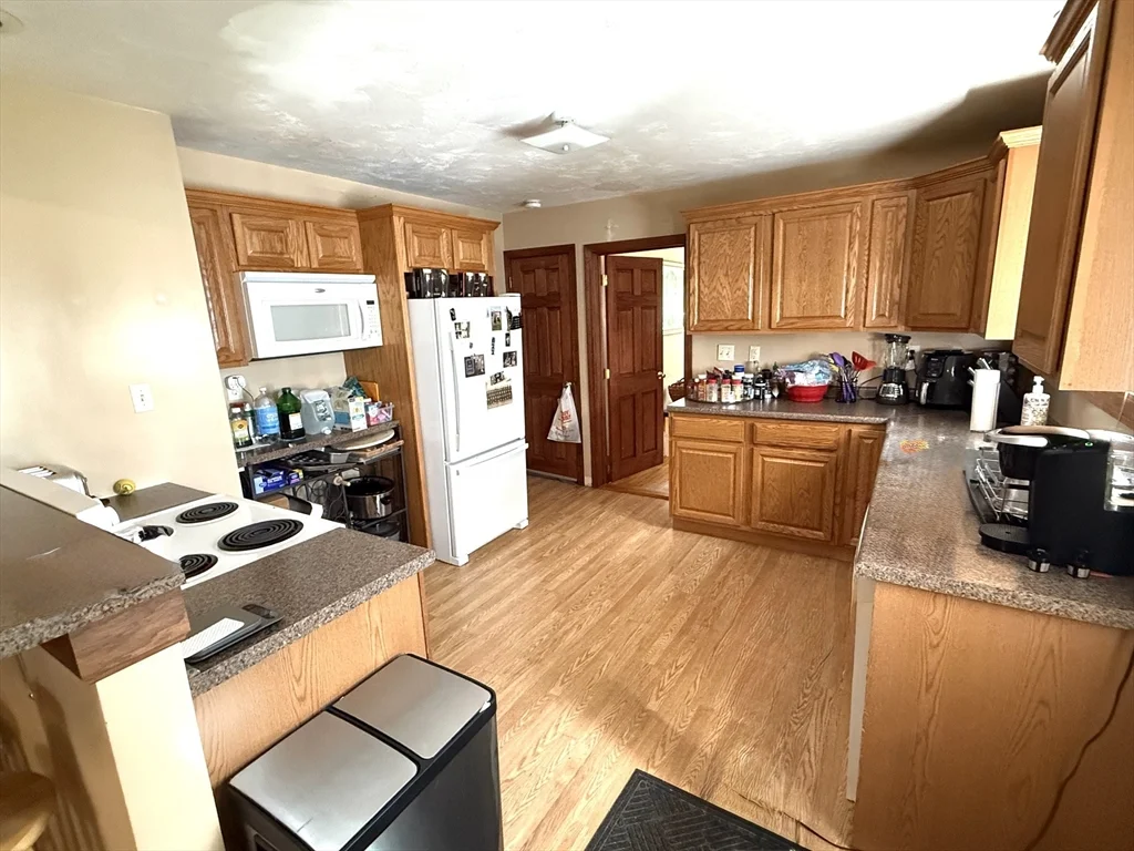 3 bed, 1 bath apartment for rent at 43 South St Unit B, Barre — photo 14 of 25