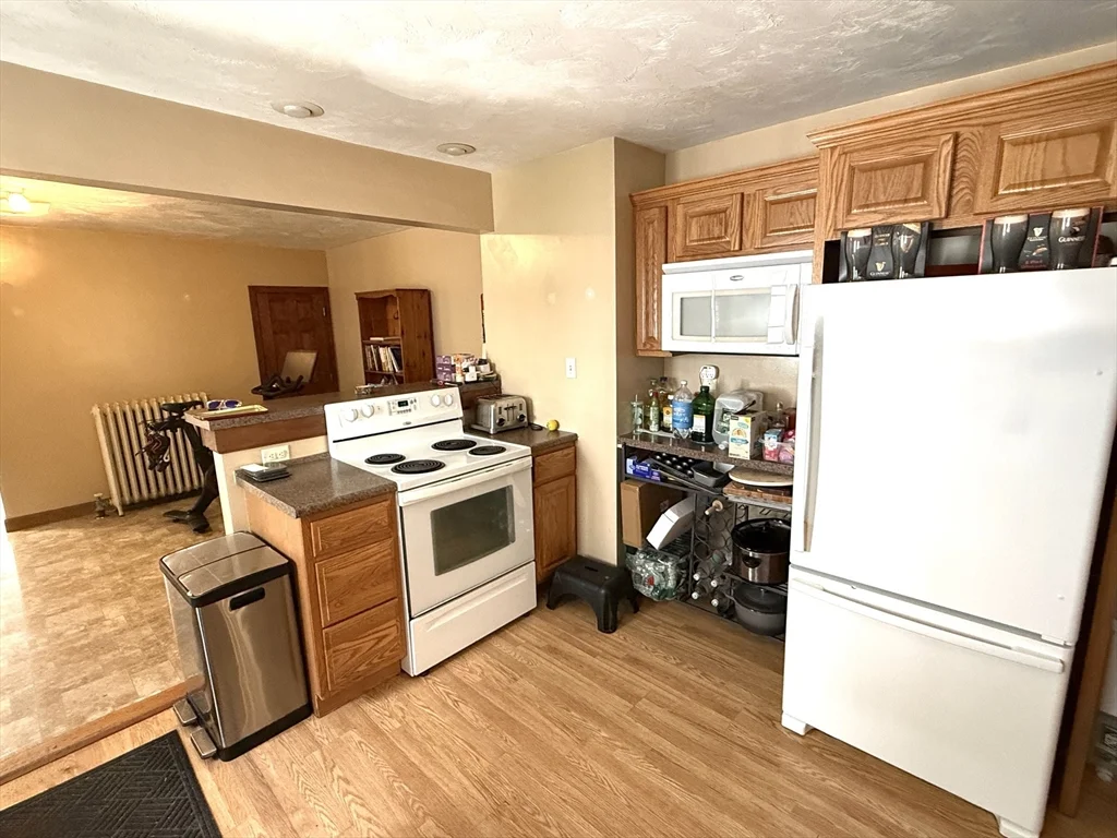 3 bed, 1 bath apartment for rent at 43 South St Unit B, Barre — photo 16 of 25
