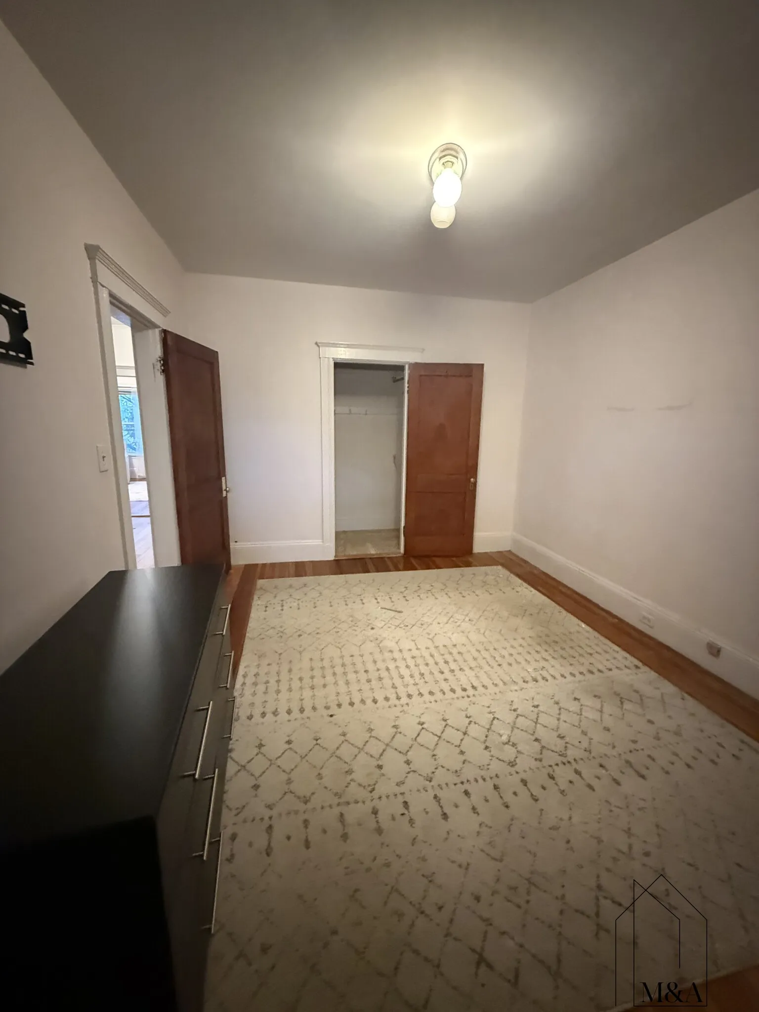 3.5 bed, 2 bath apartment for rent at 43 Strathmore Rd Unit 3, Brighton — photo 9 of 13
