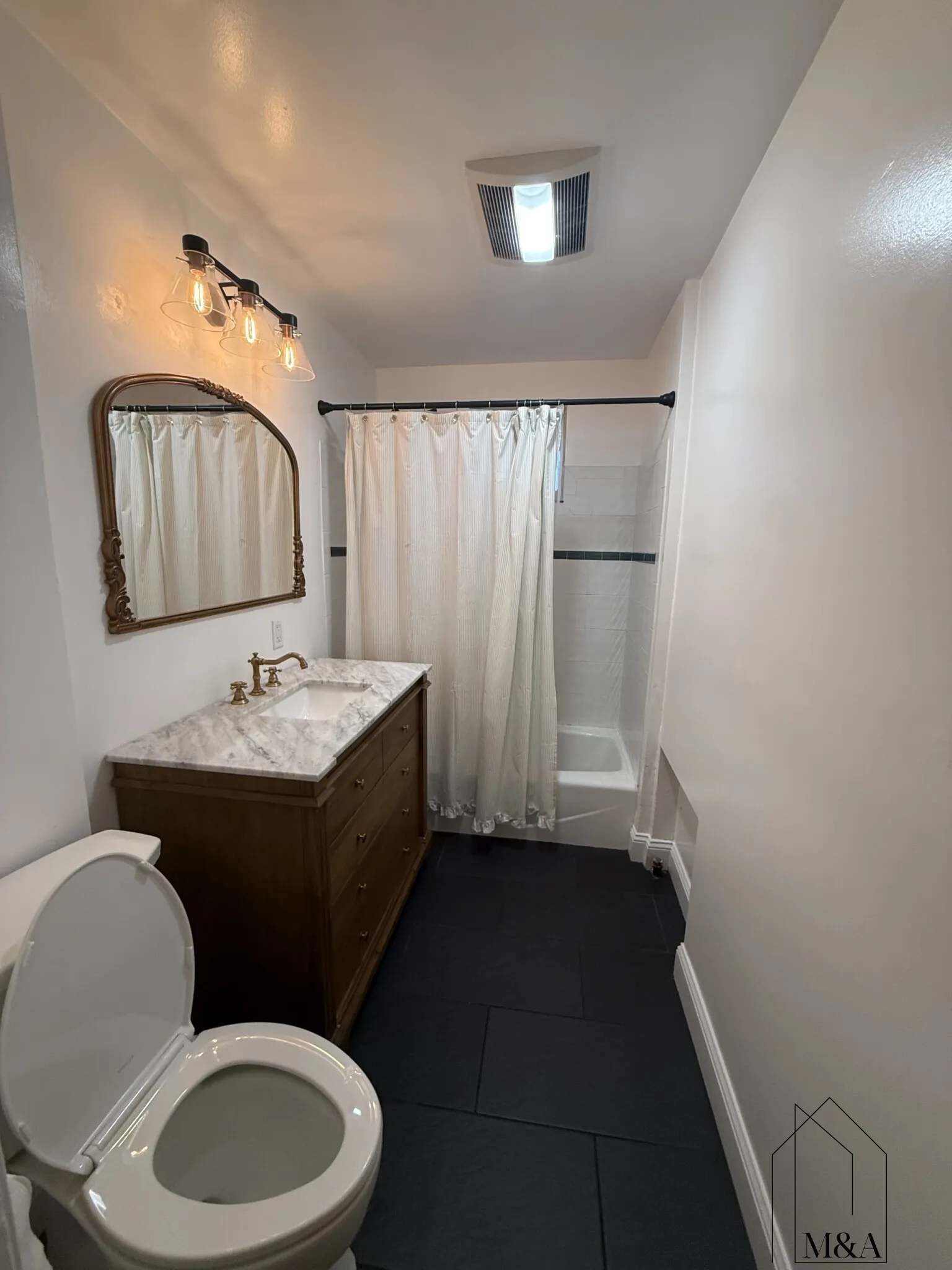 3.5 bed, 2 bath apartment for rent at 43 Strathmore Rd Unit 3, Brighton — photo 5 of 13