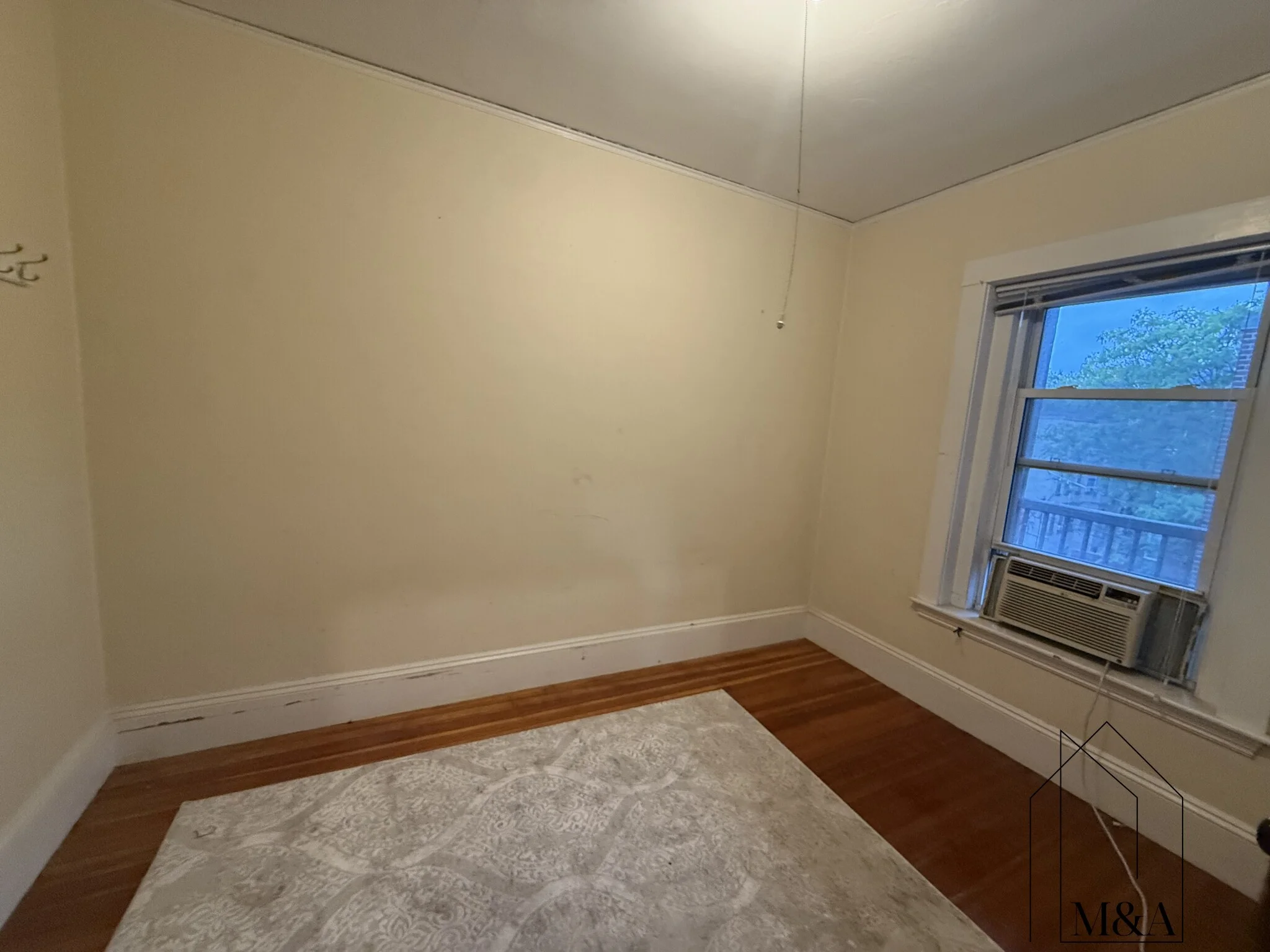 3.5 bed, 2 bath apartment for rent at 43 Strathmore Rd Unit 3, Brighton — photo 10 of 13