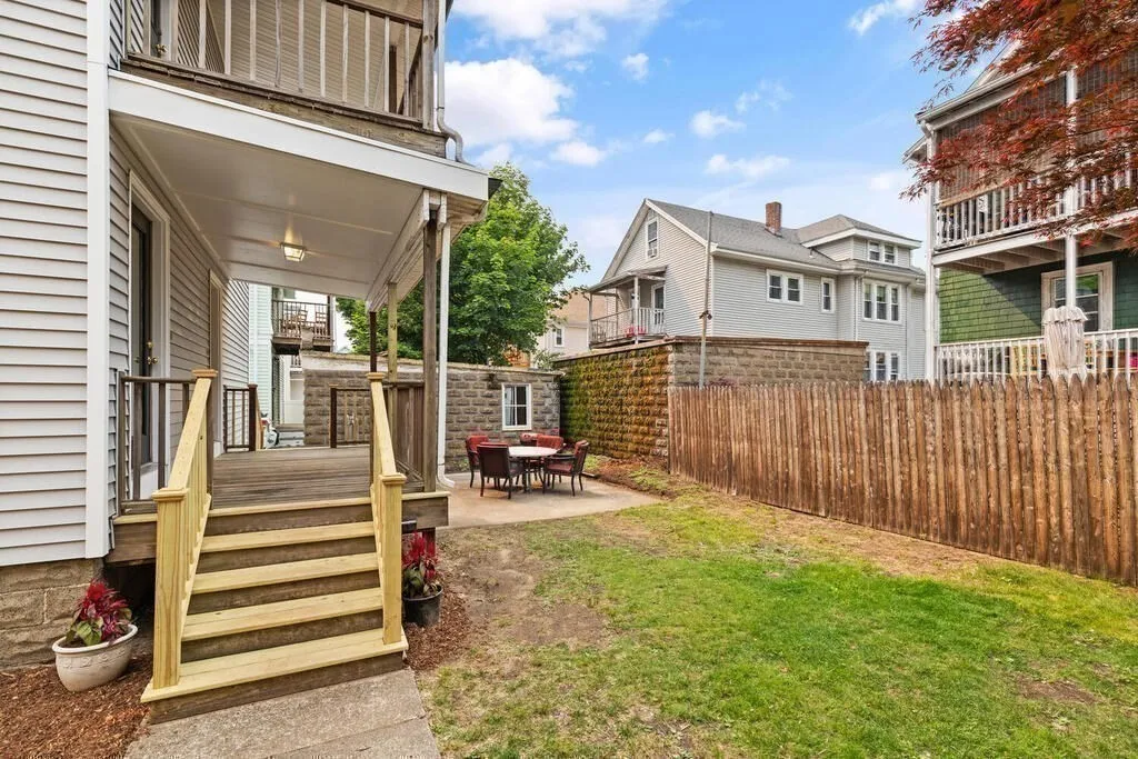 4 bed, 1 bath apartment for rent at 43 Sunset Rd Unit 43, West Somerville — photo 21 of 23