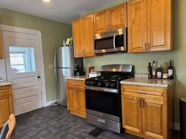 3 bed, 1 bath apartment for rent at 43 Sydney St Unit 2, Dorchester — photo 10 of 28