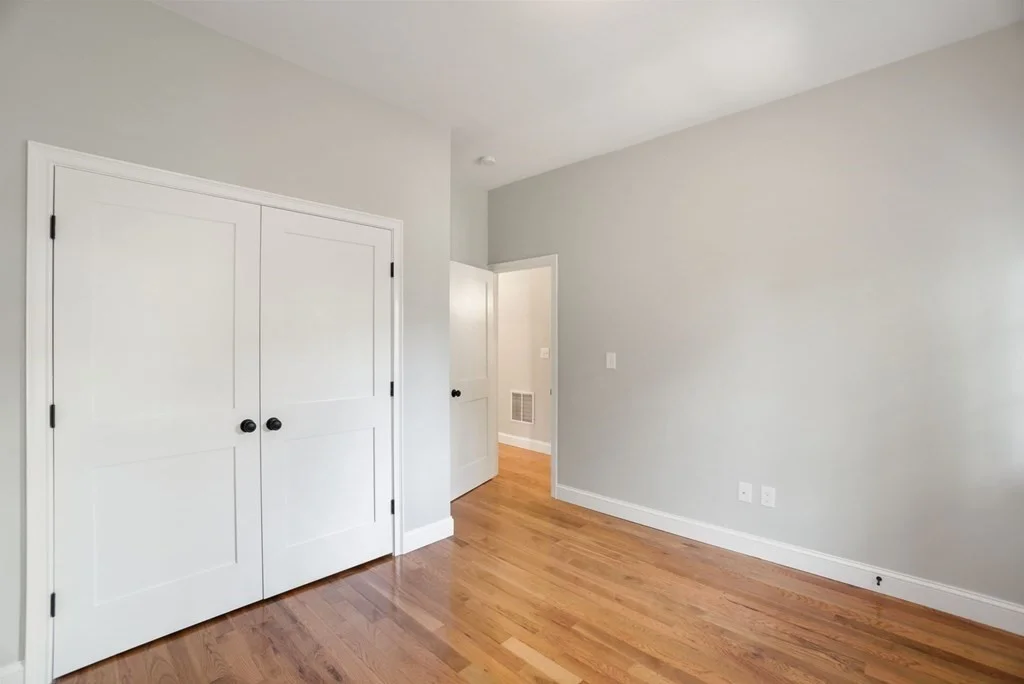 3 bed, 2 bath apartment for rent at 43 Thomas Park Unit 1, Boston — photo 5 of 24