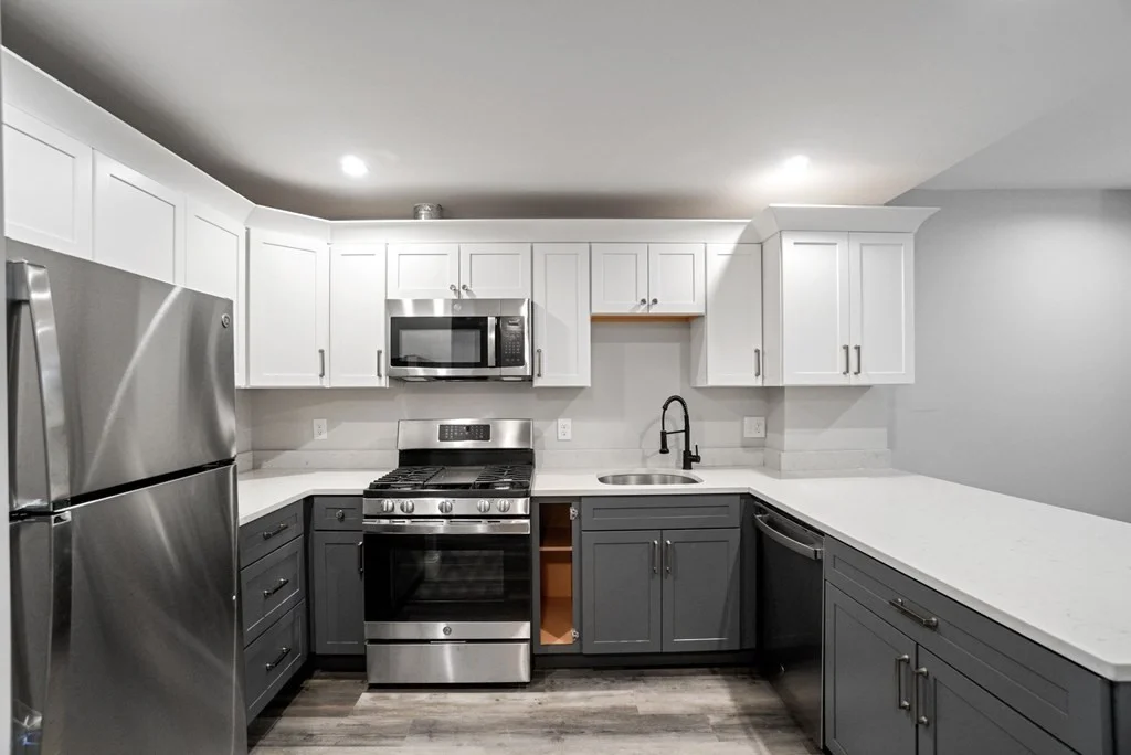3 bed, 2 bath apartment for rent at 43 Thomas Park Unit 1, Boston — photo 2 of 24