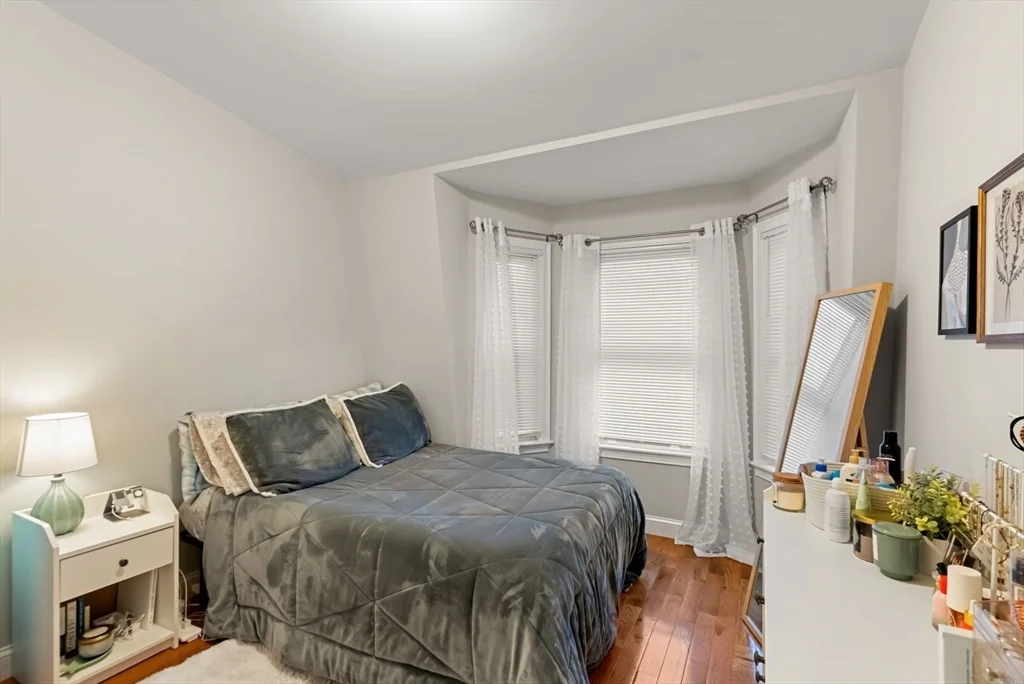 5 bed, 2 bath apartment for rent at 43 Thomas Park Unit 2, South Boston — photo 17 of 23