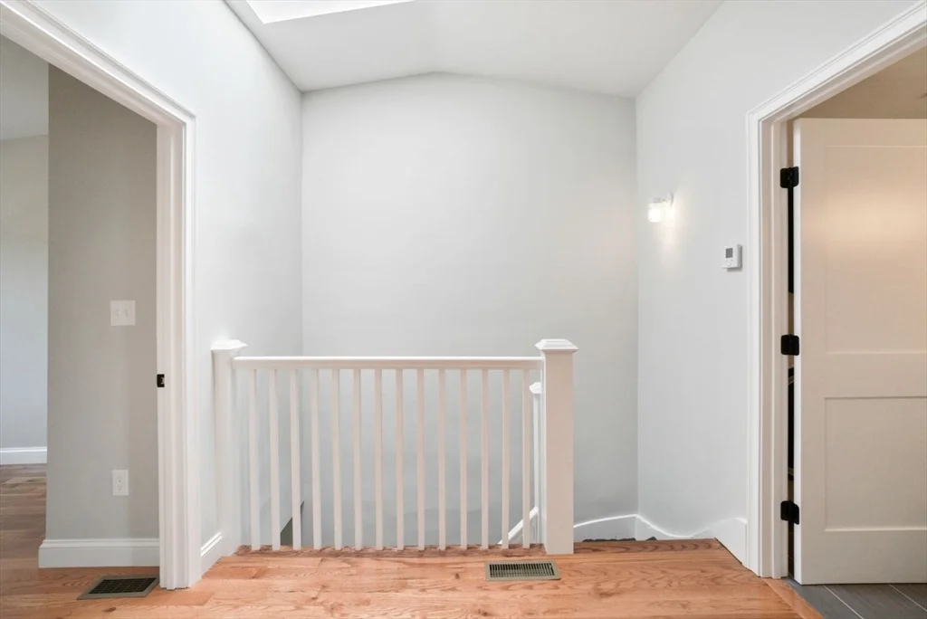 5 bed, 2 bath apartment for rent at 43 Thomas Park Unit 2, South Boston — photo 14 of 23