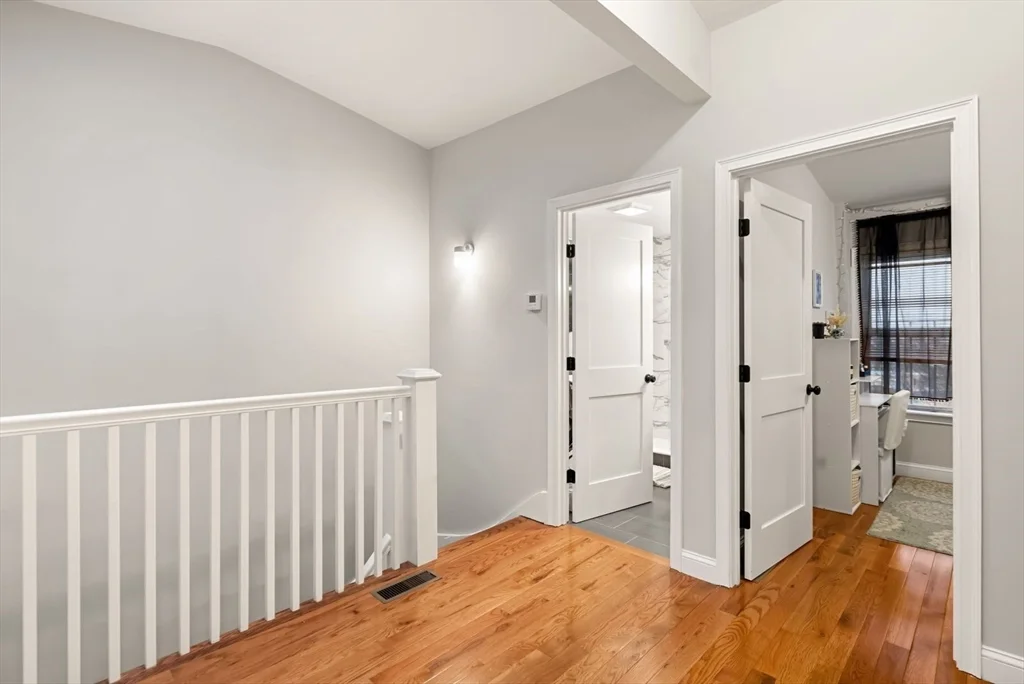 5 bed, 2 bath apartment for rent at 43 Thomas Park Unit 2, South Boston — photo 11 of 23