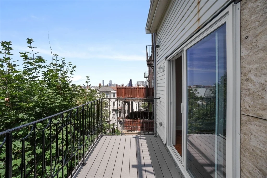 5 bed, 2 bath apartment for rent at 43 Thomas Park Unit 2, South Boston — photo 8 of 23