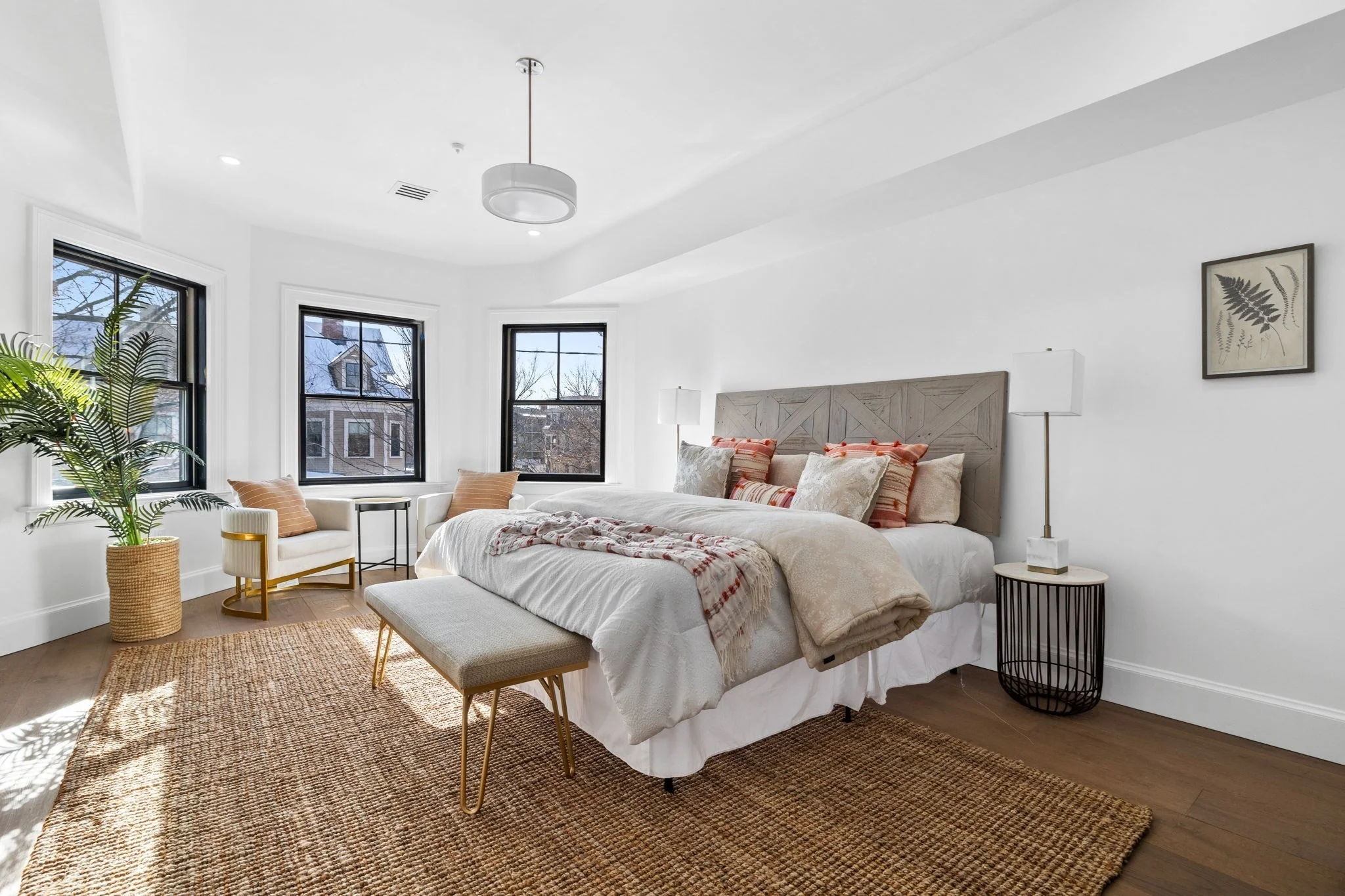 4 bed, 4+ bath apartment for rent at 43 Wendell St Unit 43, Baldwin — photo 4 of 13