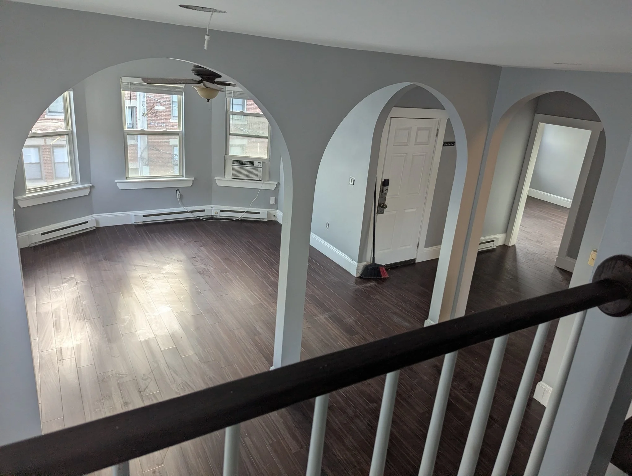 3 bed, 1 bath apartment for rent at 43 Whitfield St Unit 3, Dorchester — photo 2 of 24