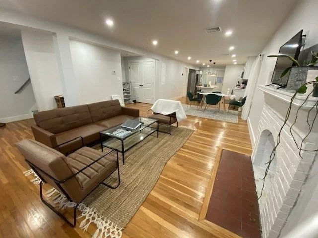 5 bed, 3 bath apartment for rent at 43 Wiltshire Unit 2, Brighton — photo 4 of 14