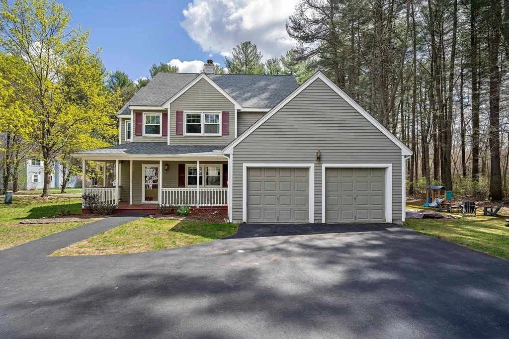 4 bed, 2 bath apartment for rent at 43 Winterberry Way, Bedford — photo 1 of 24