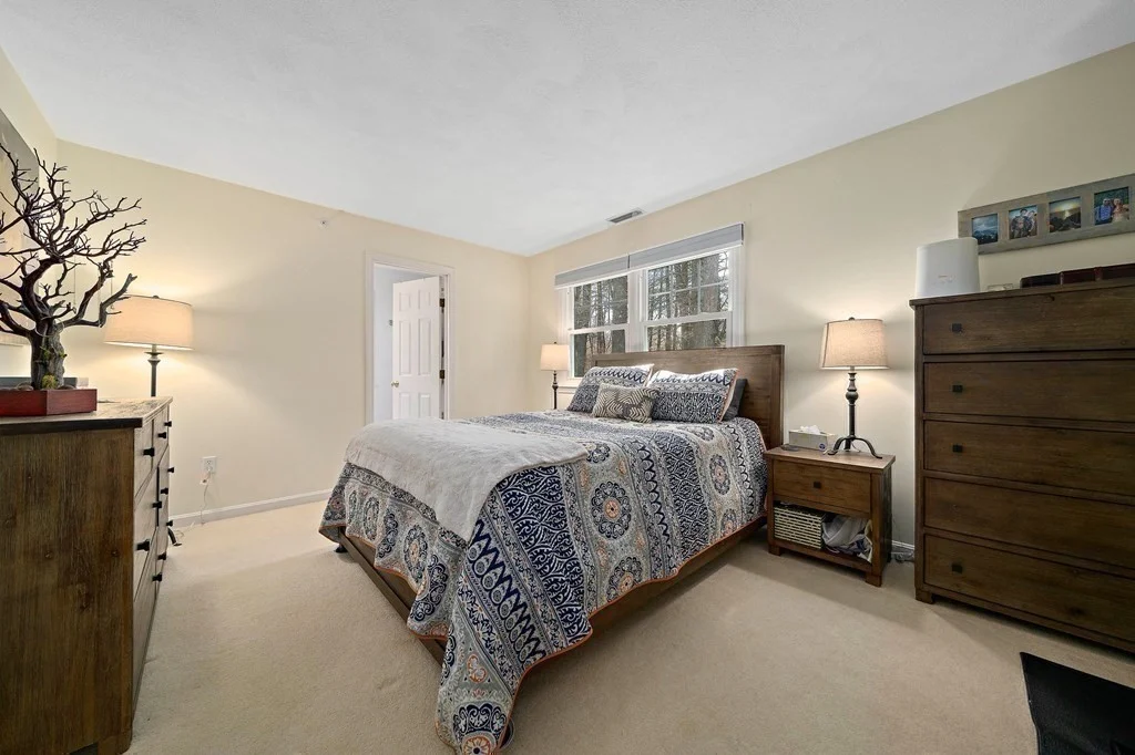 4 bed, 2 bath apartment for rent at 43 Winterberry Way, Bedford — photo 13 of 24