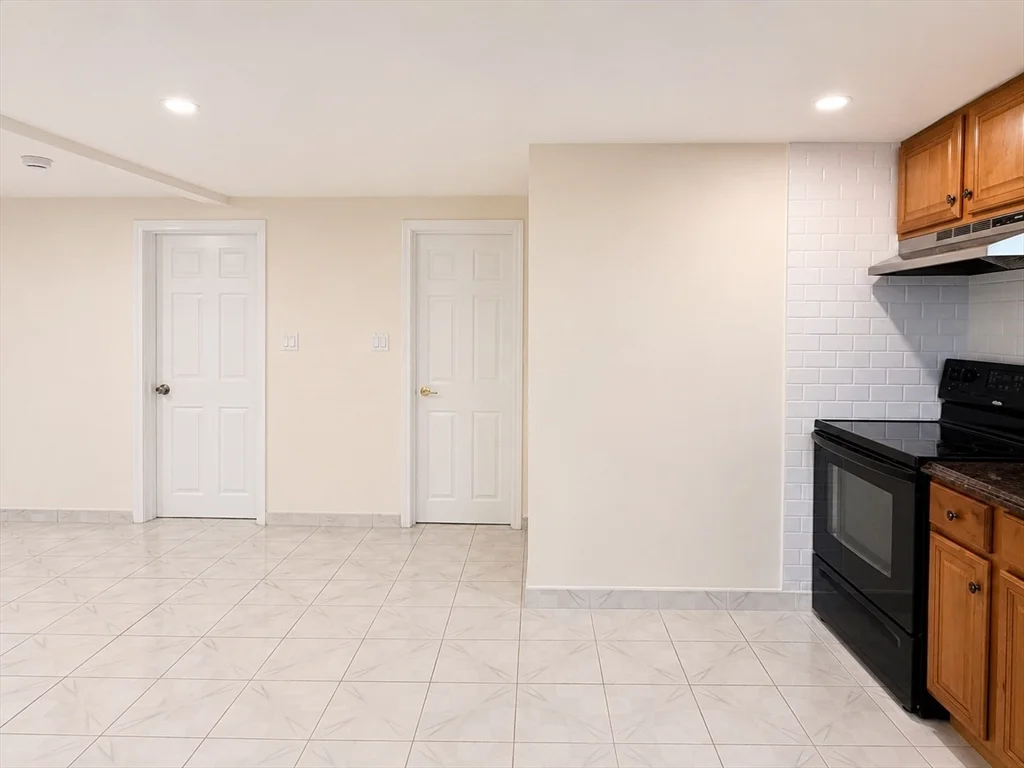 1 bed, 1 bath apartment for rent at 43 Witherbee Ave Unit F, Revere — photo 3 of 11