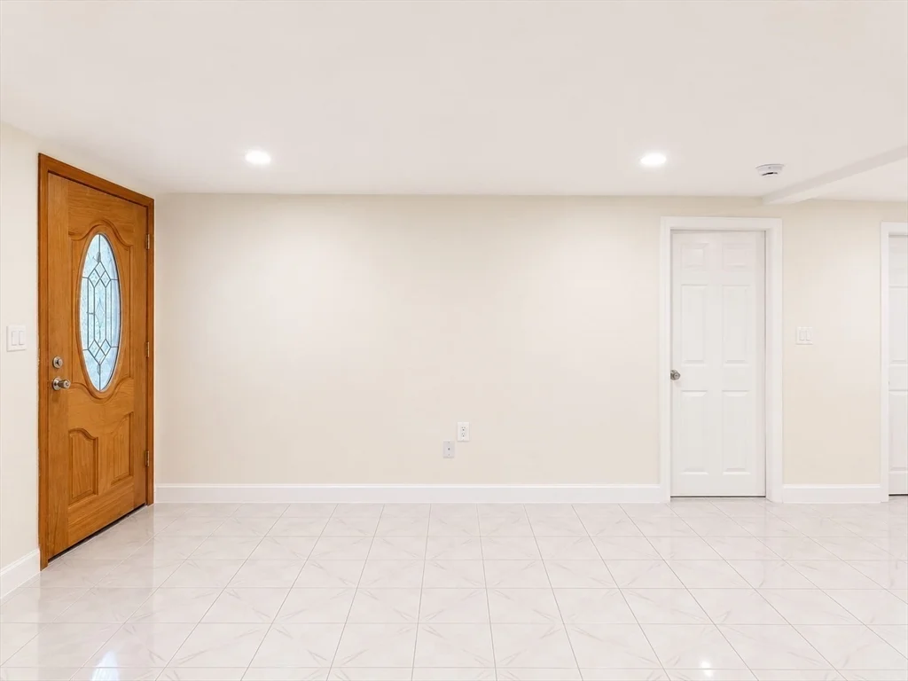1 bed, 1 bath apartment for rent at 43 Witherbee Ave Unit F, Revere — photo 6 of 11