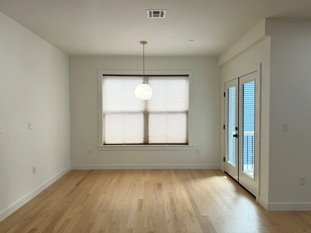 2 bed, 2 bath apartment for rent at 43 Withington St Unit 4, Dorchester — photo 7 of 15