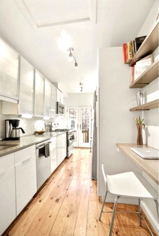 3 bed, 2 bath apartment for rent at 43 Worcester St Unit 1, South End — photo 9 of 26