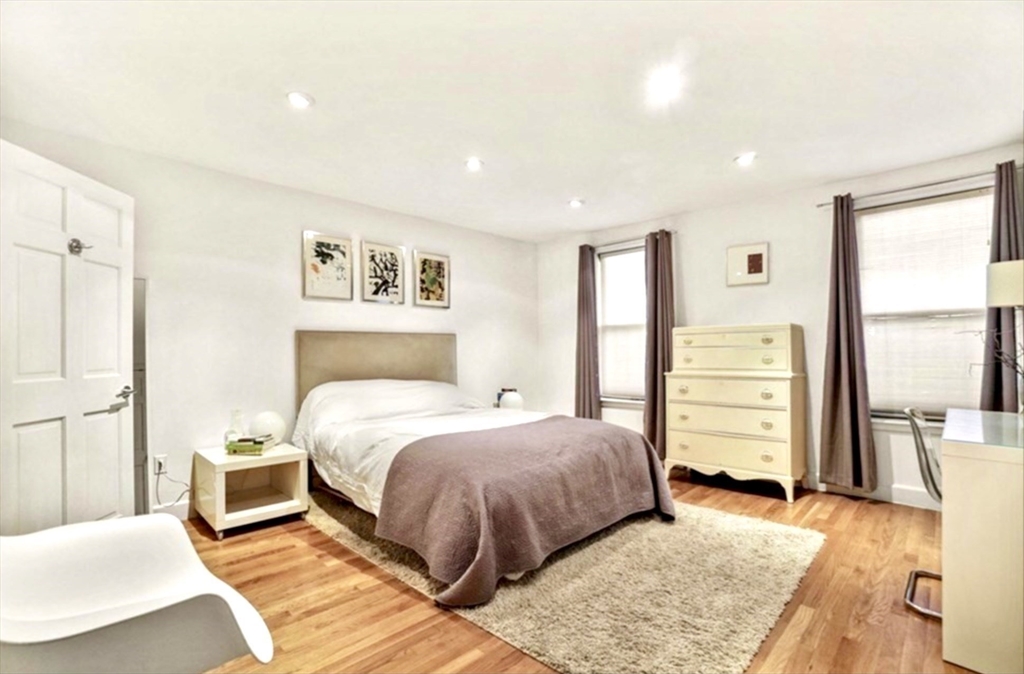 3 bed, 2 bath apartment for rent at 43 Worcester St Unit 1, South End — photo 18 of 26