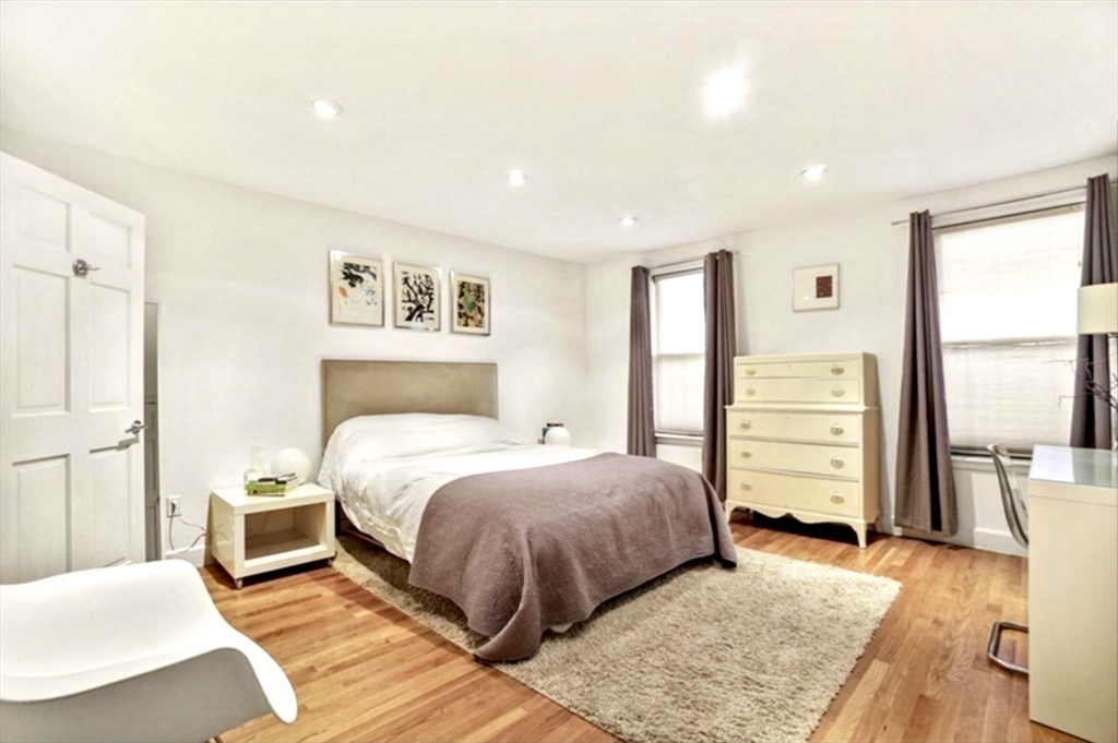 3 bed, 2 bath apartment for rent at 43 Worcester St Unit 1, South End — photo 19 of 26