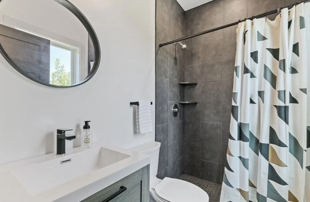 3 bed, 2 bath apartment for rent at 43 Wordsworth St Unit 1, East Boston — photo 18 of 19