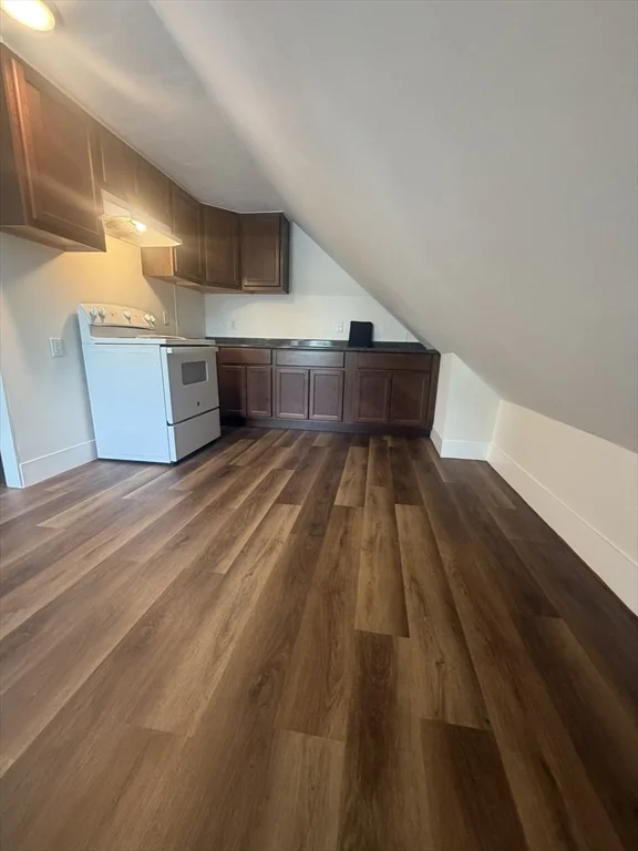 2 bed, 1 bath apartment for rent at 430 Cohannet Unit 3, Taunton — photo 3 of 28
