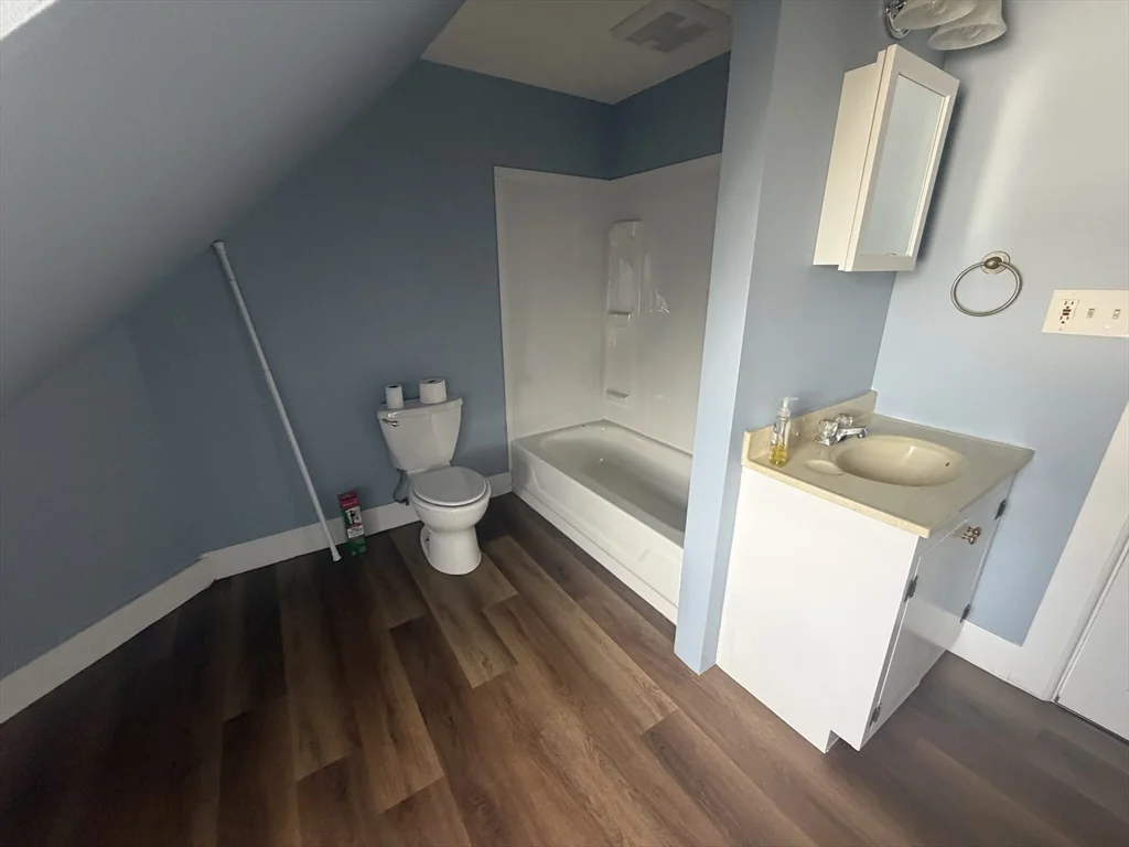 2 bed, 1 bath apartment for rent at 430 Cohannet Unit 3, Taunton — photo 10 of 28