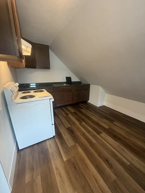 2 bed, 1 bath apartment for rent at 430 Cohannet Unit 3, Taunton — photo 23 of 28