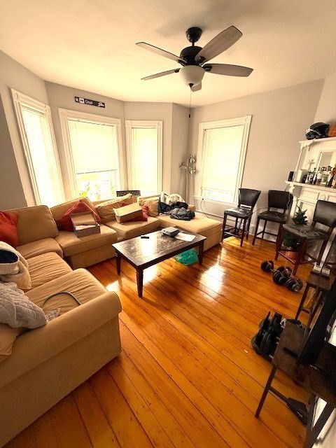 3 bed, 1 bath apartment for rent at 430 East 5th Unit 1, South Boston — photo 1 of 8